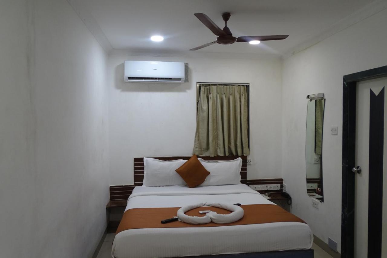 Hotel Sunshine Airport Mumbai Exterior foto