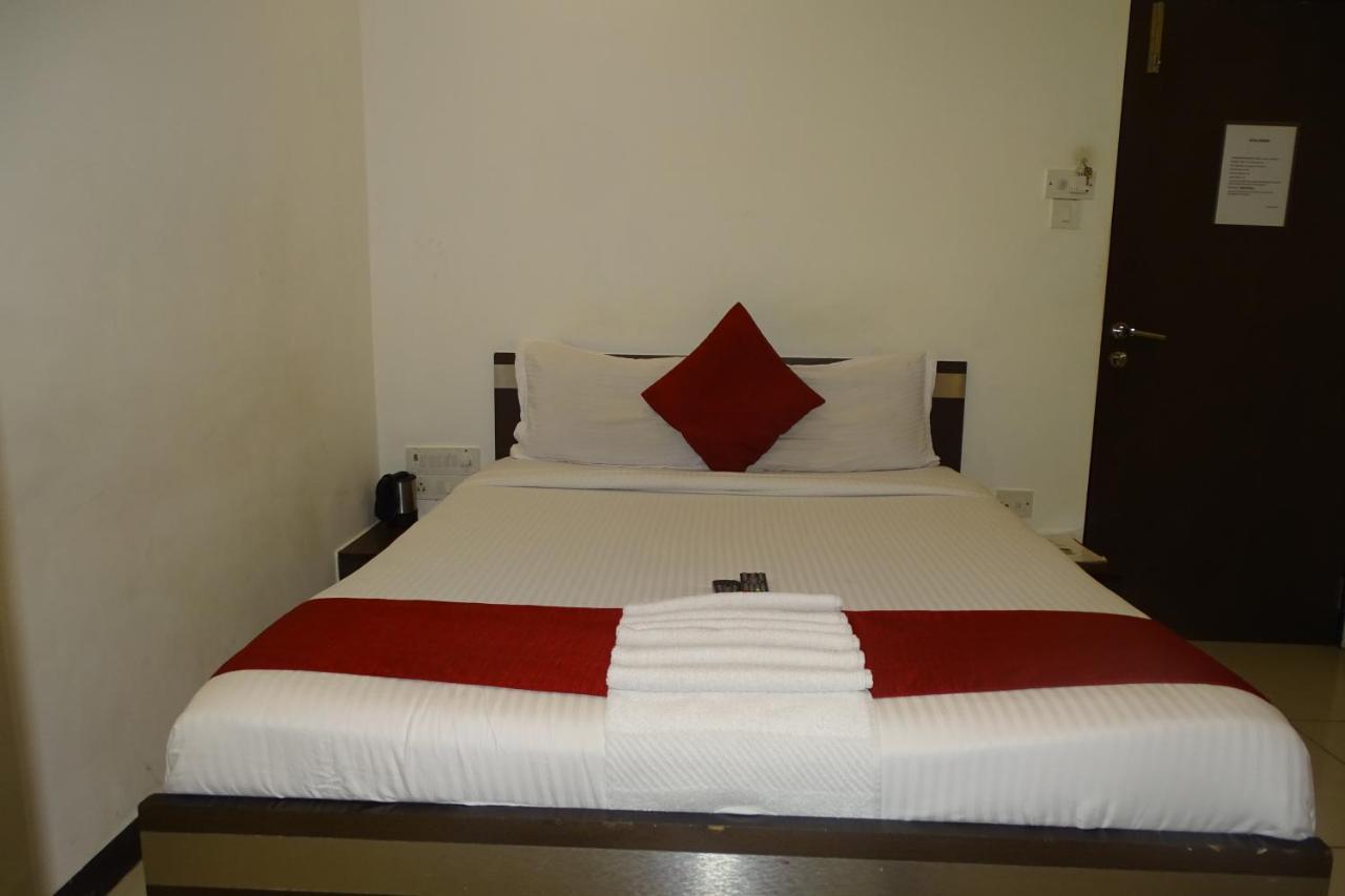 Hotel Sunshine Airport Mumbai Exterior foto
