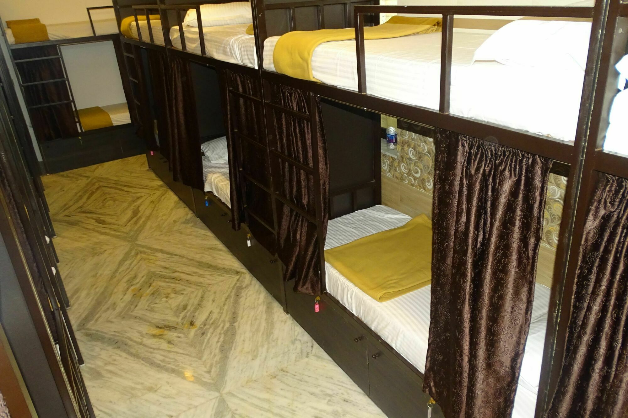Hotel Sunshine Airport Mumbai Exterior foto