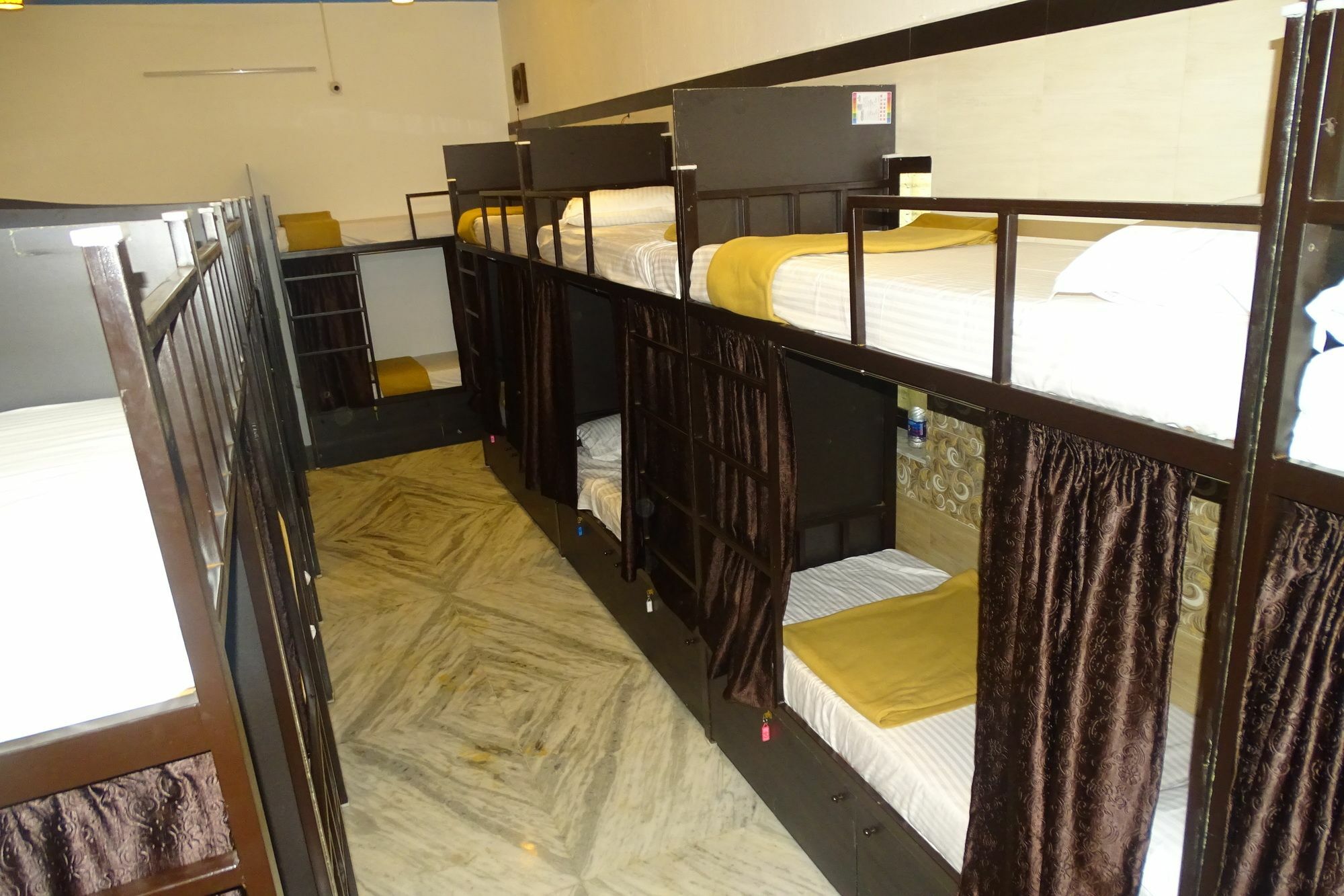 Hotel Sunshine Airport Mumbai Exterior foto